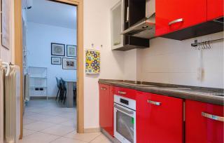 2 Bedroom Cozy Home In Cisano Sul Neva - 6