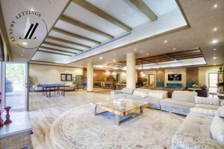 Luxury 3 BDR Al Ain Farm Stay with Private Zoo - 0