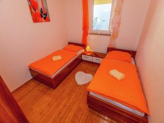 Spacious Apartment in Dramalj with Swimming Pool - 4