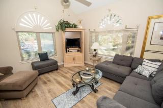 Canterbury Court 6 E - 9