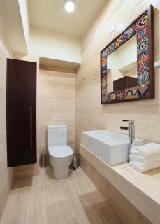 Mackenzie Beachfront Suite - 3