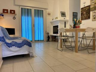 Modern flat just 150 mt from the sea - 0