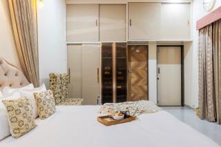 SaffronStays Shreevats - 1