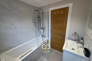 Beachside Cottage - SJA Stays - Modern 3 Bed House - 5