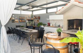 2 Bedroom Beautiful Apartment In Podstrana - 2