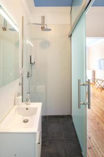 Hippodrome View - Red - 5