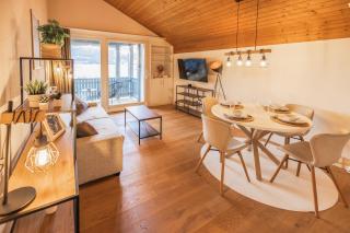 Surfers Lodge near Interlaken, at lake with pool - Därligen - 0