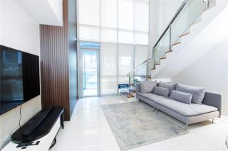 BGC Spacious 1BR Loft Uptown - 0