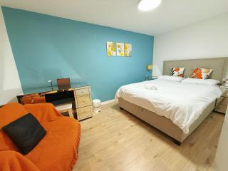 City Center Balcony by the Universities - 3