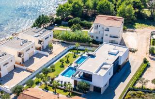 Suva Punta Elite by Villas Guide - 0