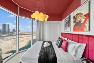 Luxury Radiant Bay Residence - Abu Dhabi - 9