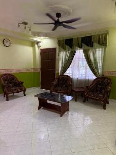 Perdana Homestay Skudai - 8