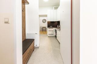 Compact Luxury by JR City Apartments - 4