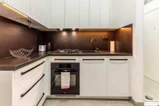 Compact Luxury by JR City Apartments - 7