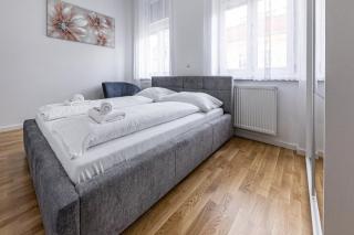 Compact Luxury by JR City Apartments - 2