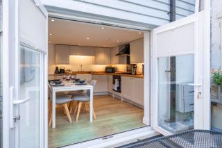 The Secret Cottage, Aldeburgh - 8