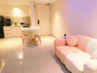 Kulai D'Putra Suites 1min to ioiMall near JPO, Senai Airport - 8