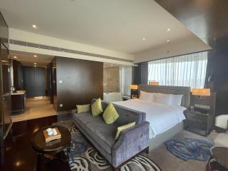 Crowne Plaza Zhangzhou by IHG - 9