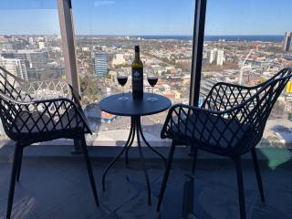 Southbank Sanctuary with Pool & Gym - 5