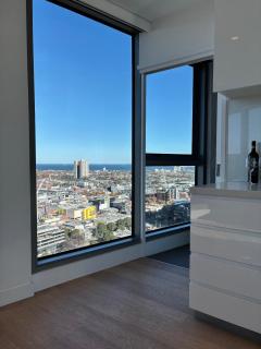 Southbank Sanctuary with Pool & Gym - 2