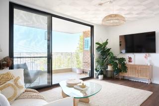 Bondi Oceanview Escape - Walk to beach - 7