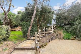 Mornington Peninsula Hamptons Inspired Gem - New listing - 1