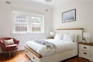 Edward Escape - Short Walk to Beach - 9