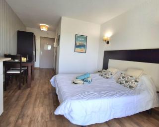 Studio ensoleillé à Saint-Florent avec piscine - 9