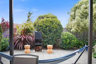 Cerca Del Agua Chic Coastal Home Steps From Beach - 8