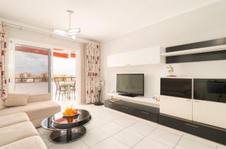 Spacious 2 bdr apartment heated pool, garage - 7