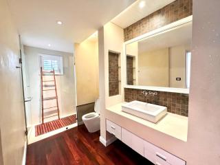 Spacious 3 bedroom unit, 100m walk to Layan Beach - 3