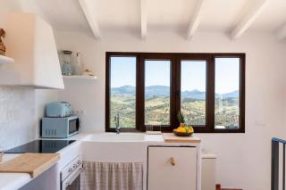 Centenary House With Views Of La Maroma In Cútar - 7