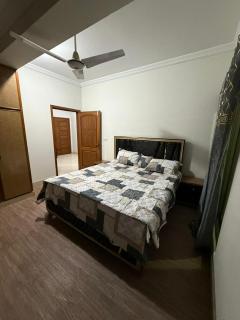 FURNISHED APARTMENT IN G-15 Markaz - 3