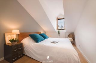 Stylish triplex gem in historic pedestrian center - 4