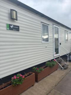 Lyons Robin Hood Deluxe Caravan - 4