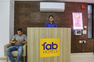 FabHotel RG Stay - 8