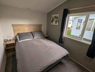 Lyons Robin Hood Deluxe Caravan - 8