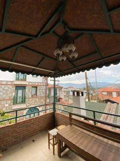 House in Perfect Location - 9