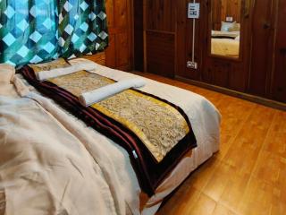 Oran Stays Shoja - 6