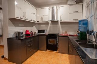 Tharan Villa - House in Colombo - 5