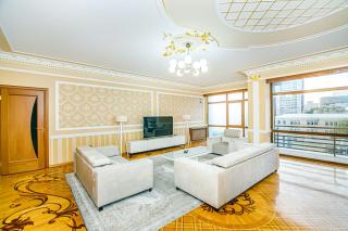 5 Rooms Medical Aparartment - 1