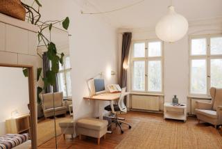 Bright & Peaceful Space in Kreuzberg I Female Only - 0