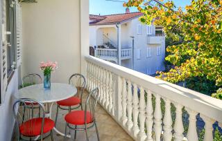 Beautiful Apartment In Vodice With Wifi - 9