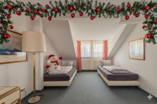 Pension für Monteure in Dresden, Zimmer mit eigenem Bad und großer Gemeinschaftsküche - 0