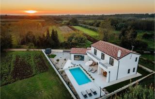 Awesome Home In Nova Vas - Nova Vas - 1