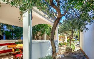 Gorgeous Apartment In Vodice With Wifi - 1