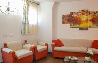 3 Bedroom Awesome Apartment In Peglio - 8