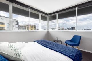 Stylish 2BR Cityside apt with Pool, Gym and Parking - 4