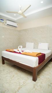 Hotel Poojith Grand - 4