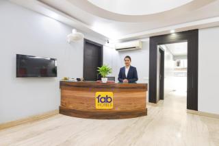 FabHotel Daffodils - 8